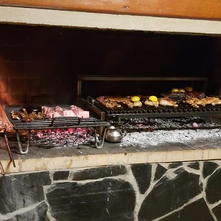 Hotel Caleta Olivia Hueso Per מראה חיצוני תמונה