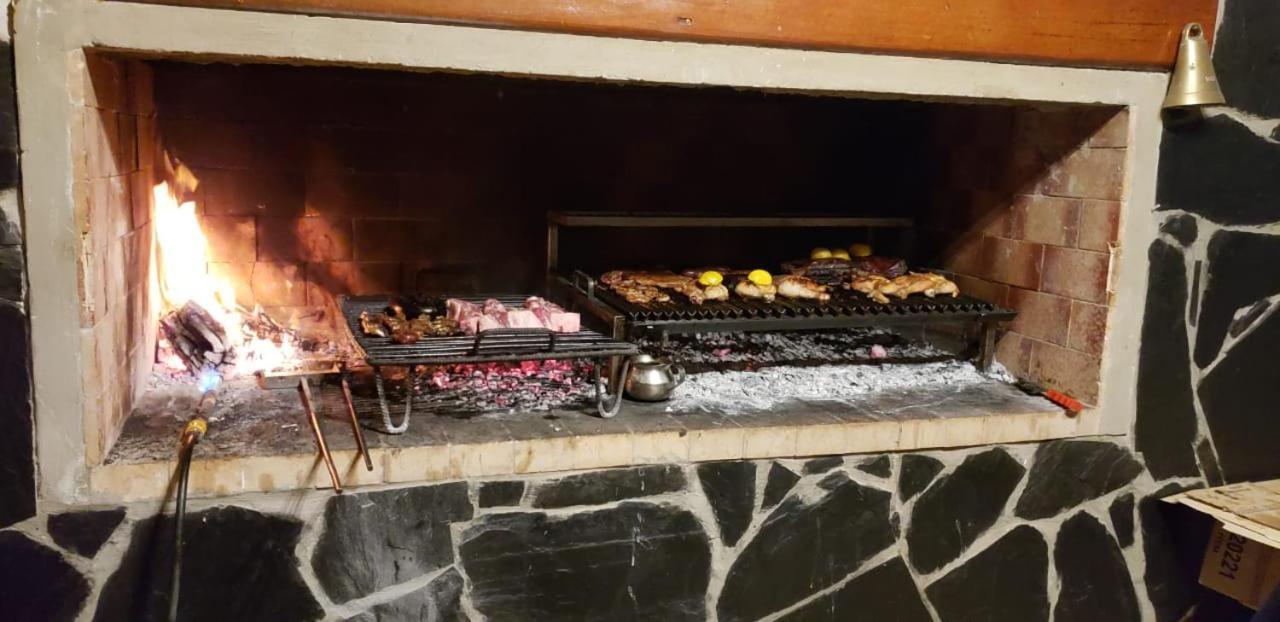 Hotel Caleta Olivia Hueso Per מראה חיצוני תמונה